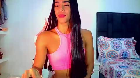 Snapshot of rosalindasexy chatting on July 6, 5:37 am Rosalinda online show from July 6, 5:37 am