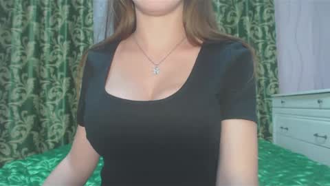 Snapshot of rosalniils chatting on February 16, 5:37 pm RosalNiils online show from February 16, 5:37 pm