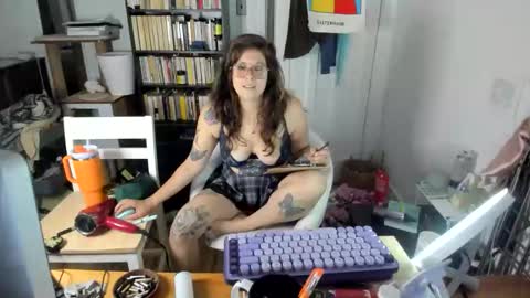 rose257044 online show from October 18, 3:46 pm