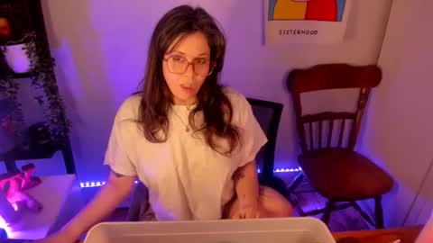 rose257044 online show from March 22, 2:42 pm