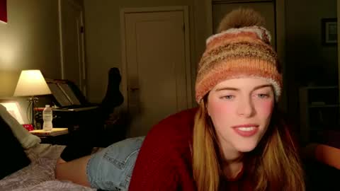 rose77782 online show from December 13, 9:20 pm