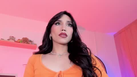 Rose Saenz online show from October 19, 10:54 pm