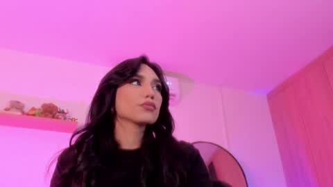 Rose Saenz online show from November 15, 6:37 pm