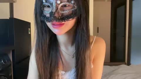 Snapshot of rose_ah chatting on March 21, 8:19 am rose_ah online show from March 21, 8:19 am