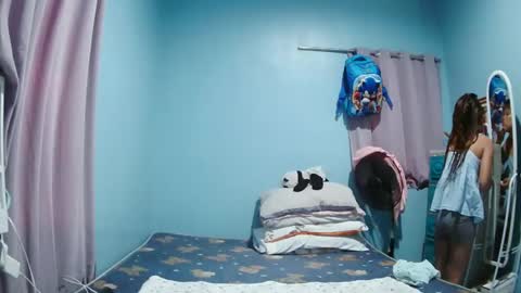 Snapshot of rose_angels chatting on January 8, 1:53 am Rose Angels online show from January 8, 1:53 am