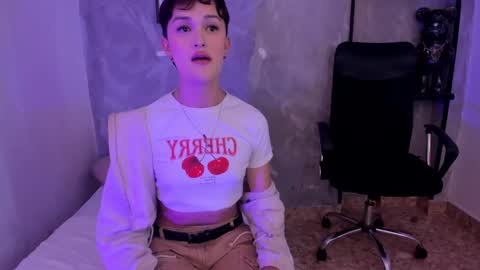 Rose online show from February 25, 11:44 pm