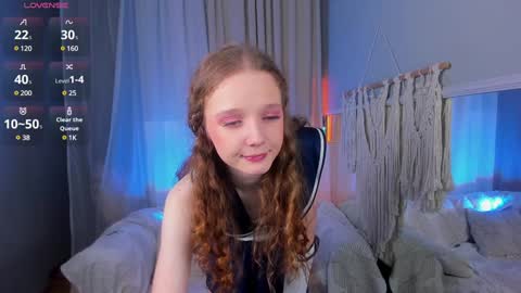Snapshot of rose_charming_ chatting on December 5, 9:39 pm Rose online show from December 5, 9:39 pm