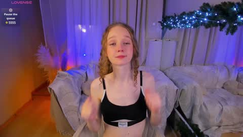 Snapshot of rose_charming_ chatting on December 20, 11:16 pm Rose online show from December 20, 11:16 pm