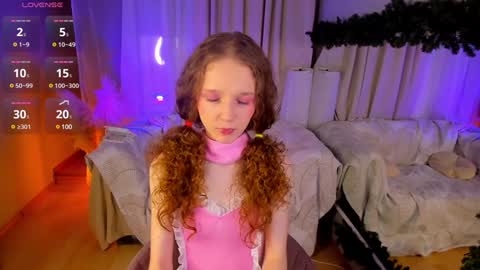 Snapshot of rose_charming_ chatting on December 23, 12:35 am Rose online show from December 23, 12:35 am