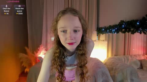 Snapshot of rose_charming_ chatting on January 1, 9:52 pm Rose online show from January 1, 9:52 pm