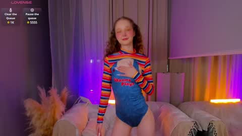 Snapshot of rose_charming_ chatting on January 25, 9:46 pm Rose online show from January 25, 9:46 pm