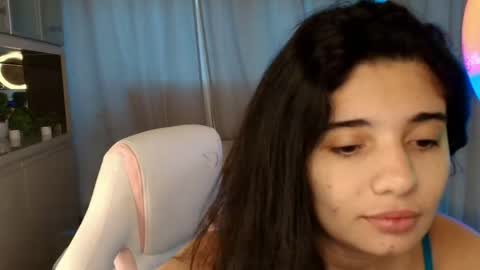 Snapshot of rose_desiree chatting on June 2, 11:01 am Rose online show from June 2, 11:01 am