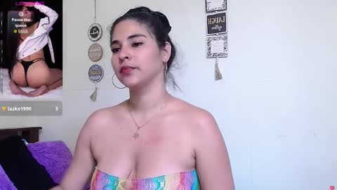 Snapshot of rose_towers4 chatting on September 24, 8:56 pm rose_towers4 online show from September 24, 8:56 pm