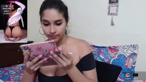 Snapshot of rose_towers4 chatting on October 12, 11:59 pm rose_towers4 online show from October 12, 11:59 pm