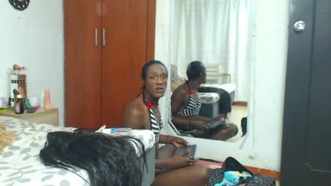 Snapshot of rose_valentiine chatting on August 2, 3:27 am rose_valentiine online show from August 2, 3:27 am