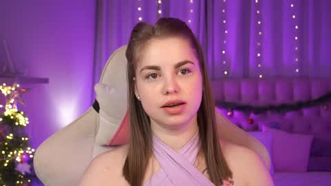 Snapshot of roseallan chatting on January 4, 7:13 am Rose online show from January 4, 7:13 am