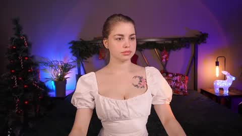 Snapshot of roseallan chatting on January 5, 4:58 am Rose online show from January 5, 4:58 am