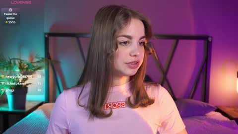 Snapshot of roseallan chatting on January 26, 8:14 am Rose online show from January 26, 8:14 am