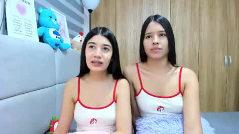 Rose y Miah online show from June 19, 3:11 am