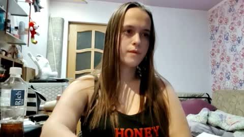 Sophie online show from February 4, 9:48 am