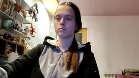 Sophie online show from February 5, 10:20 am