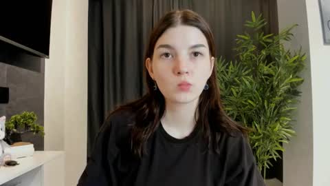 Snapshot of roseblanche2k chatting on July 9, 10:58 pm Florin online show from July 9, 10:58 pm