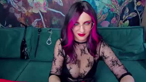 Rosebloom online show from June 28, 3:18 pm