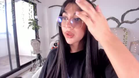 Rose online show from October 28, 1:47 pm