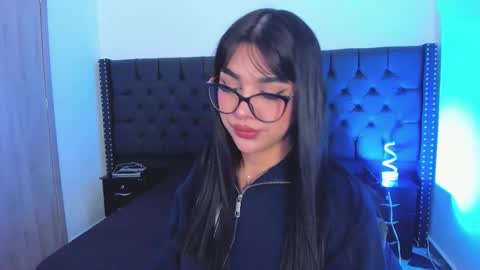 Rose online show from November 13, 2:05 pm