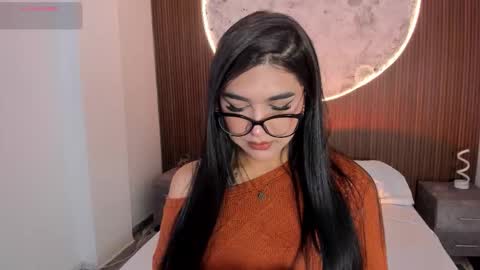 Snapshot of rosecassie chatting on February 21, 2:07 pm Rose online show from February 21, 2:07 pm