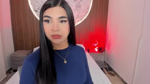 Snapshot of rosecassie chatting on March 5, 1:40 pm Rose online show from March 5, 1:40 pm