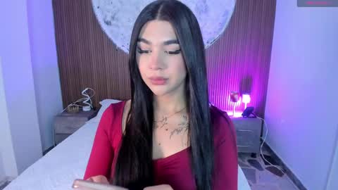 Rose online show from May 20, 1:06 pm