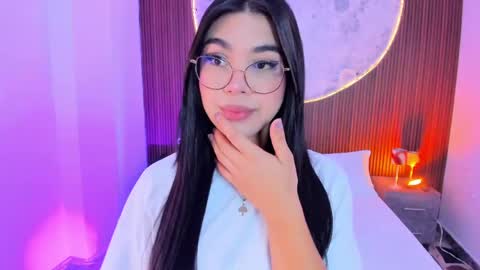 Rose online show from May 25, 2:34 pm