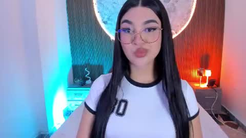 Rose online show from June 17, 1:56 pm