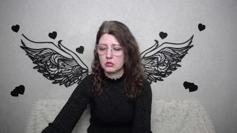 RoseHille online show from March 19, 6:12 pm