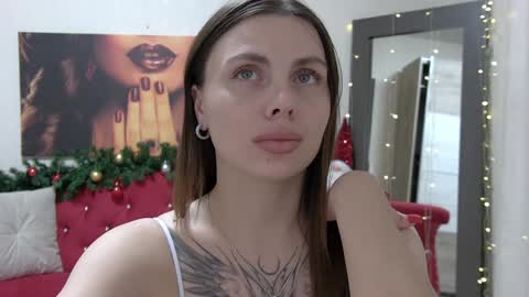Rose Hubbard online show from December 22, 11:11 am