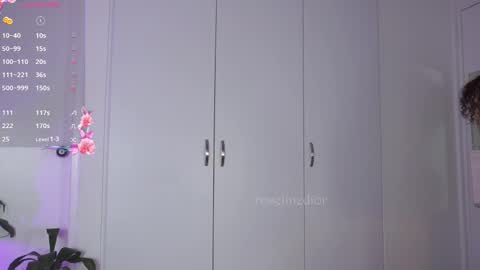 Lyla OF roselinedior online show from October 1, 4:13 pm