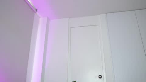 Lyla OF roselinedior online show from October 7, 2:25 pm