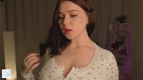 Graise online show from September 13, 4:40 pm