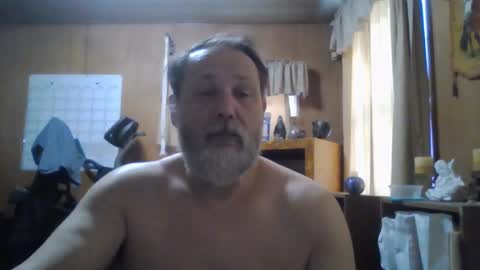 Snapshot of rosepanda chatting on February 25, 2:33 pm Lost4gain online show from February 25, 2:33 pm