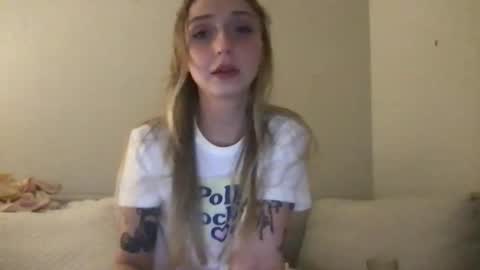 RosePuzzy69 online show from January 11, 7:46 am