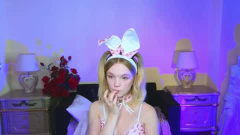 Sweety Kate online show from September 10, 4:45 am