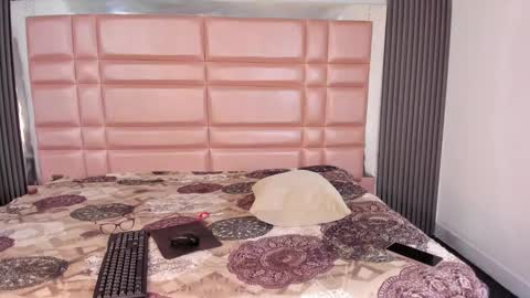 RoseStark online show from January 17, 8:34 pm