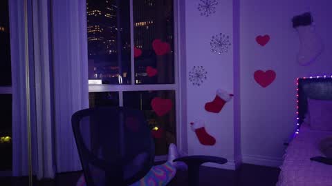 Snapshot of rosetaylorla chatting on December 27, 1:43 am Rose Taylor online show from December 27, 1:43 am