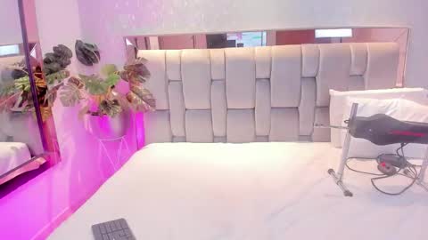 Rose online show from November 9, 4:33 am