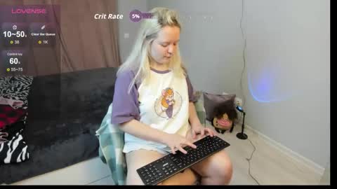 Snapshot of rosethomas_ chatting on November 8, 6:40 pm rosethomas_ online show from November 8, 6:40 pm