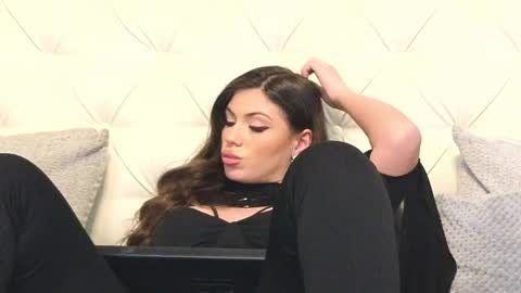 Gabriela online show from January 17, 10:11 am