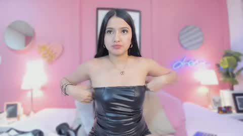rosevelvet_dh online show from July 4, 12:44 pm