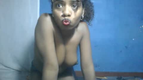 Snapshot of roseyaa chatting on October 13, 5:57 pm Roseyaa online show from October 13, 5:57 pm