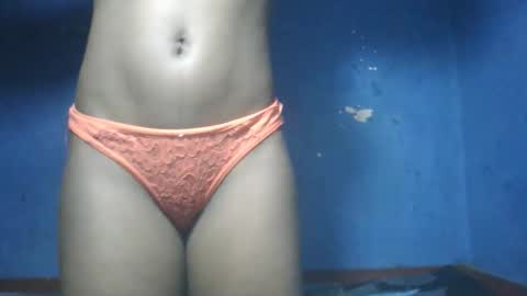 Snapshot of roseyaa chatting on November 1, 5:48 pm Roseyaa online show from November 1, 5:48 pm